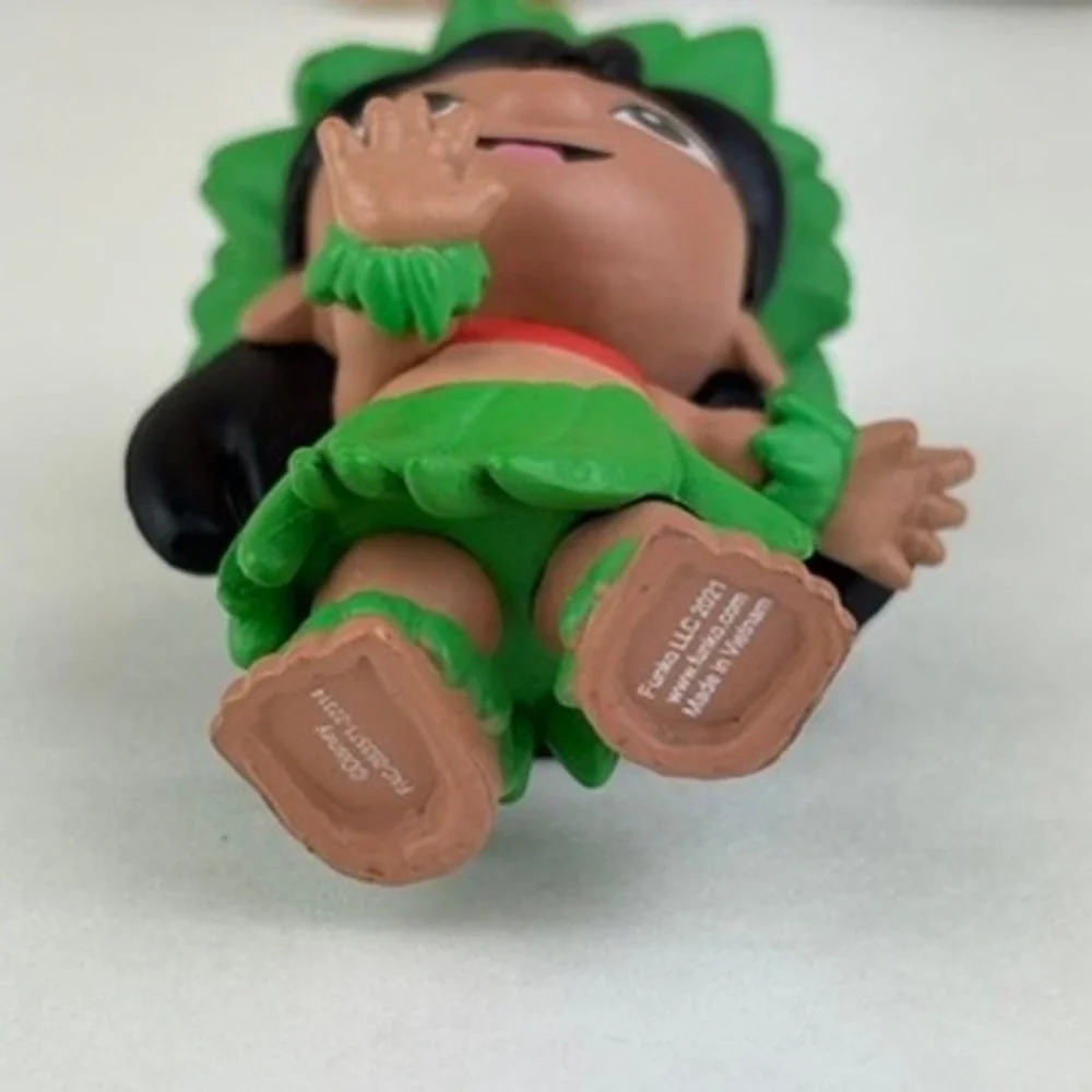 Disney Lilo & Stitch Lilo Hula‎ Dancer 1/36 Funko Mystery Mini Vinyl Figure 2021